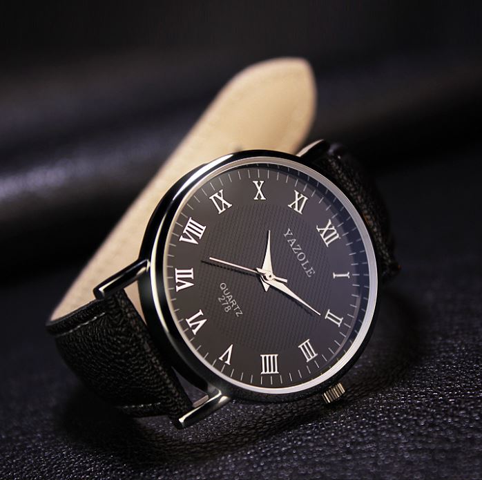 16565 Reloj negro números romanos